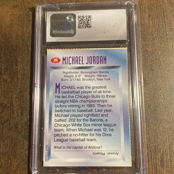 Michael Jordan - Picture 2 of 2